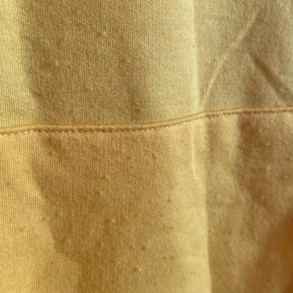 Happy Sweater! - Picture 2 of 5